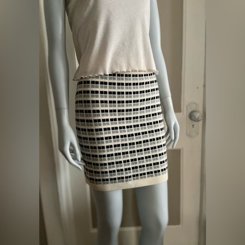 ARITZIA BABATON White/Gray/Black Checkered Knit Mini Skirt sz XS (NWOT)